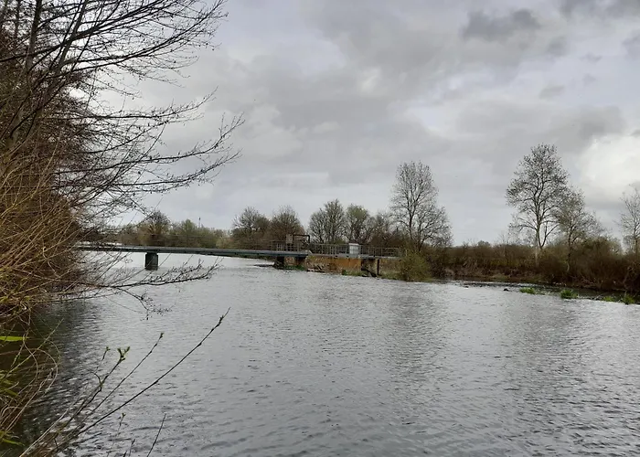 Hébergement de vacances Aubigné-racan, 5 Pièces, 7 Personnes - Fr-1-410-156 *
